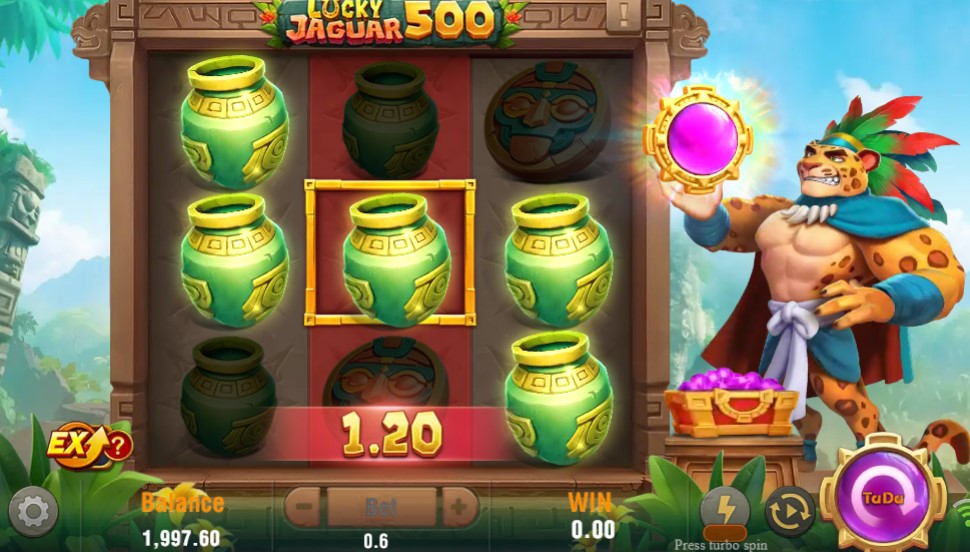 Cofre del tesoro dorado del bono de Lucky Jaguar 500 rodeado de ruinas mayas